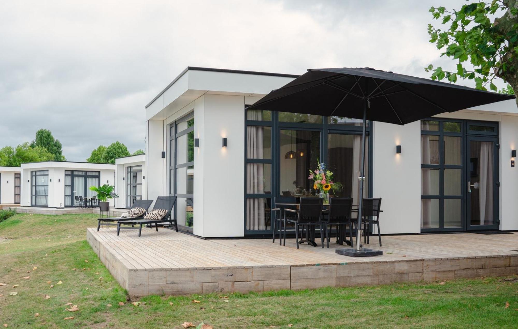 Marinapark Bad Nederrijn Hotel Maurik Exterior photo