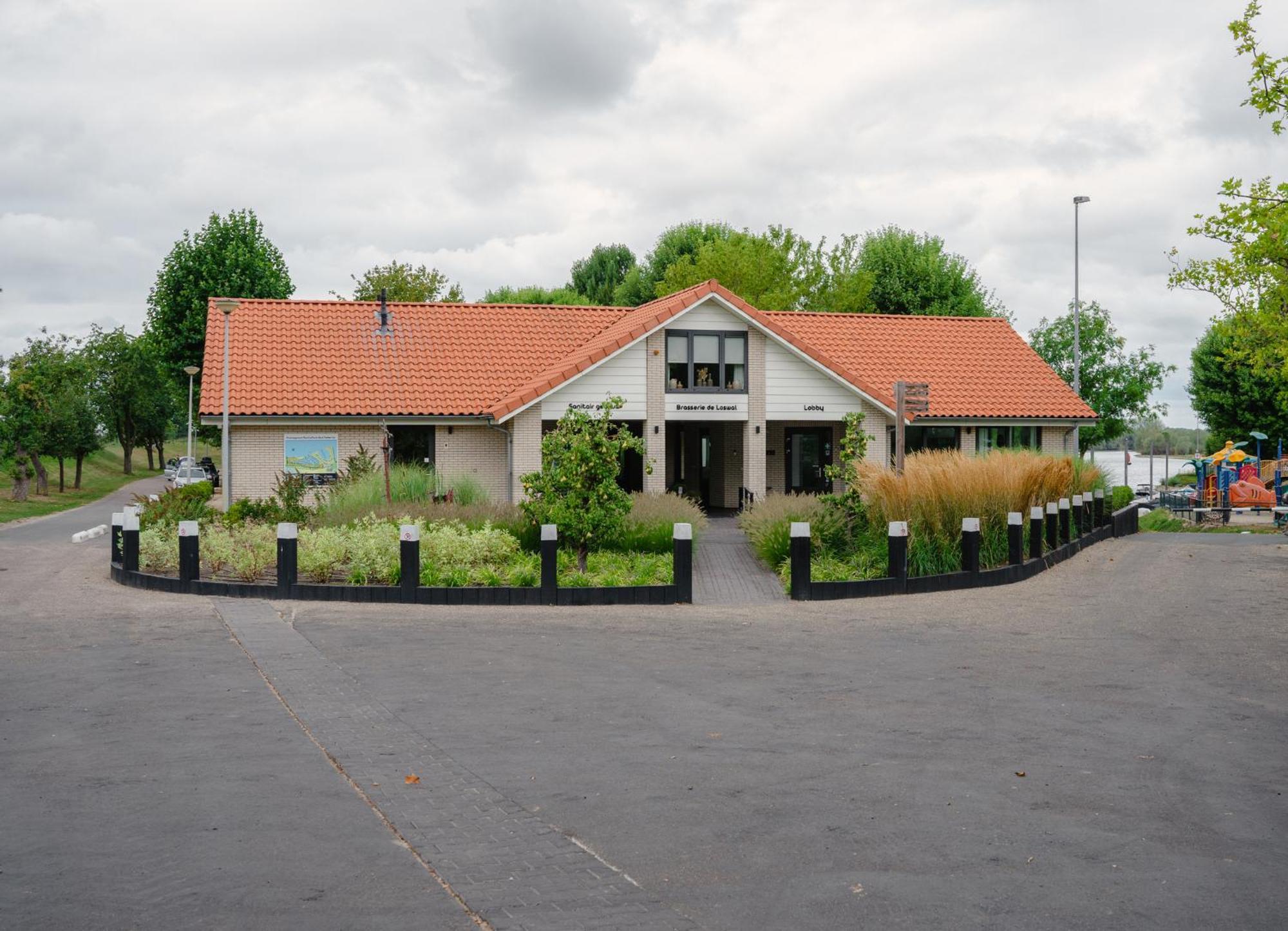 Marinapark Bad Nederrijn Hotel Maurik Exterior photo